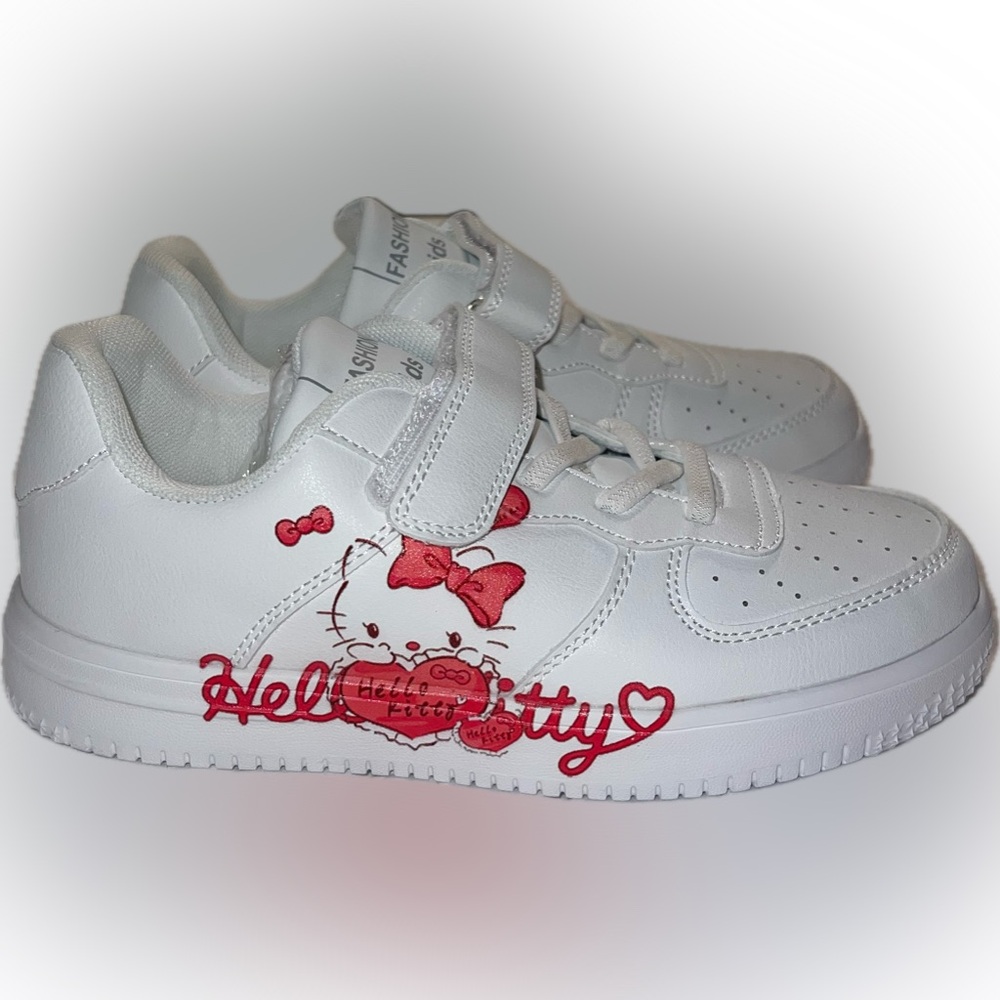 Hello Kitty White Sneakers Size 6 & 7
